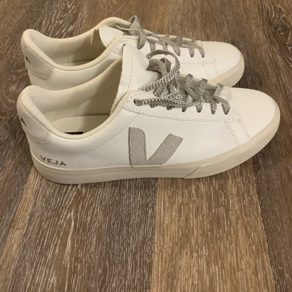 Veja Leather Campo White/Gray 42